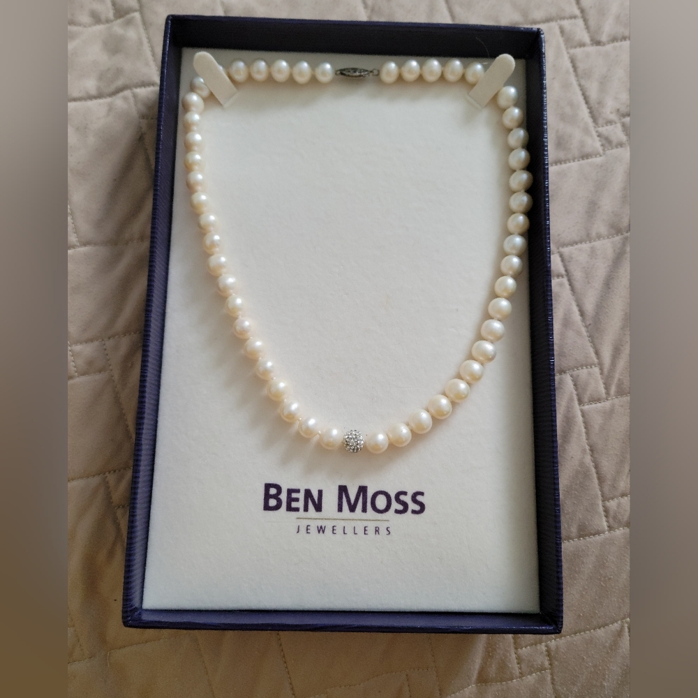 Ben Moss Pearl necklace with Swarovski Crystal ball